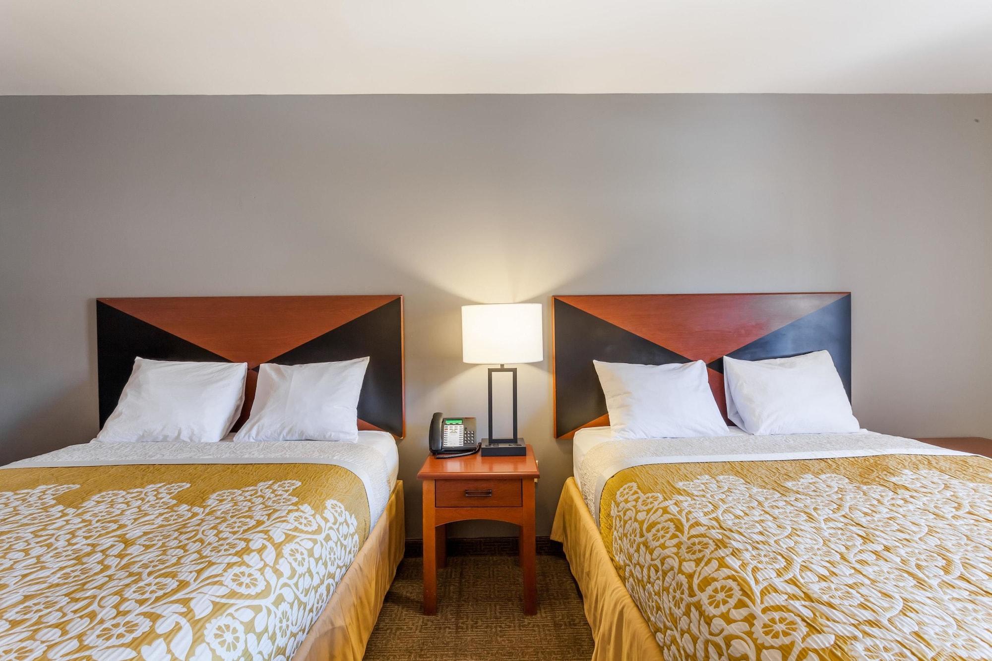 Days Inn & Suites By Wyndham Lancaster Amish Country Mountville Exteriör bild